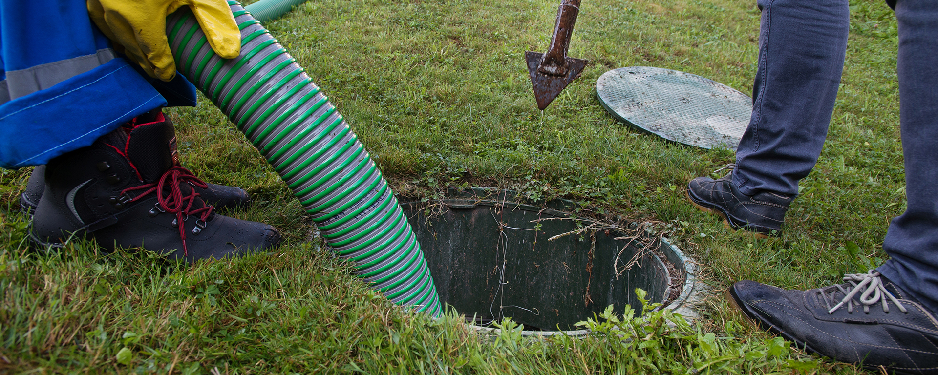 image of septic tank opening